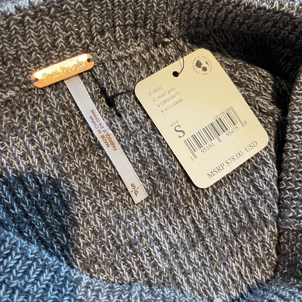 Free People Heathered Gray Crew Neck Sweater - Picture 4 of 5